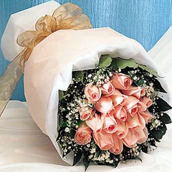 12 adet sonya gül buketi anneler günü için olabilir   Batıkent Ankara İnternetten çiçek siparişi 