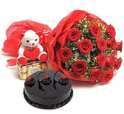 12 kırmızı gül ayıcık çikolata ve yaş pasta  Batıkent Ankara çiçek gönderme   